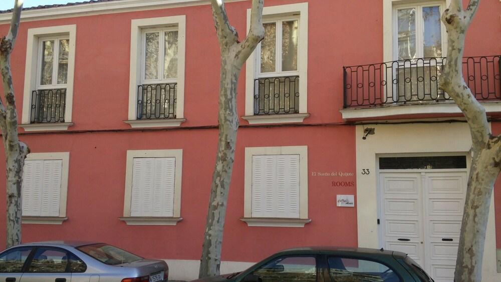 Casa De Huespedes Con Encanto El Sueno Del Quijote 알칼라데에나레스 외부 사진